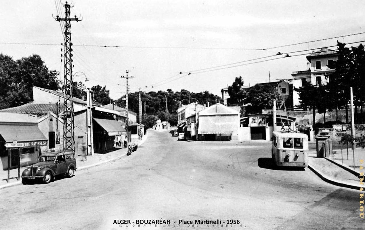 Alger - Bouzareah - Place Martinelli - 1956.jpg